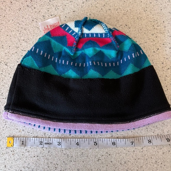 Patagonia Kids Beanie Hat Stocking Cap Winter Bright Colors Striped Fleece Lined - Picture 3 of 5